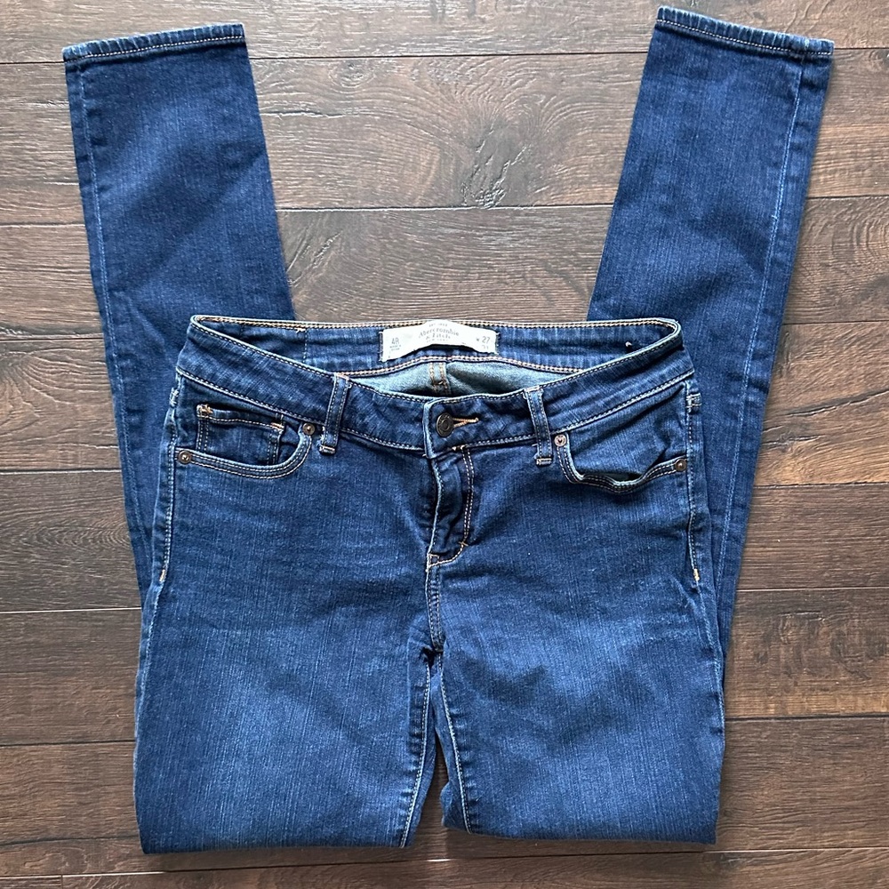 A&F Super Skinny Jeans, Size 27